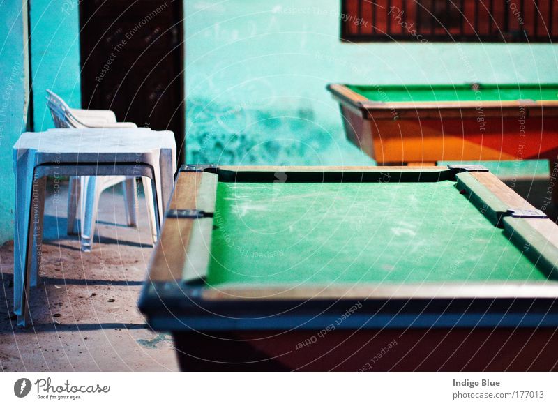 Snooker Farbfoto mehrfarbig Außenaufnahme abstrakt Menschenleer Morgendämmerung Abend Dämmerung Unschärfe Zentralperspektive Spielen Strand Strandbar Sao Luiz