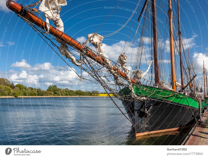 Historisches Segelschiff im Hafen von Kappeln Ferien & Urlaub & Reisen Tourismus Kreuzfahrt Fahrradtour Sommerurlaub Landschaft Wasser Küste Fjord Ostsee