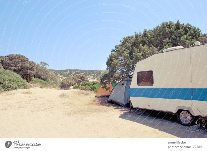 camping nostalgica Farbfoto Außenaufnahme Menschenleer Textfreiraum oben Textfreiraum unten Tag Totale Freizeit & Hobby Ferien & Urlaub & Reisen Tourismus