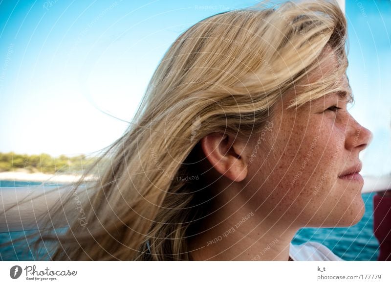Mit dem Wind in den Haaren Ausflug Freiheit Sommer Sommerurlaub Meer feminin Junge Frau Jugendliche Kopf Haare & Frisuren Gesicht 1 Mensch Schönes Wetter