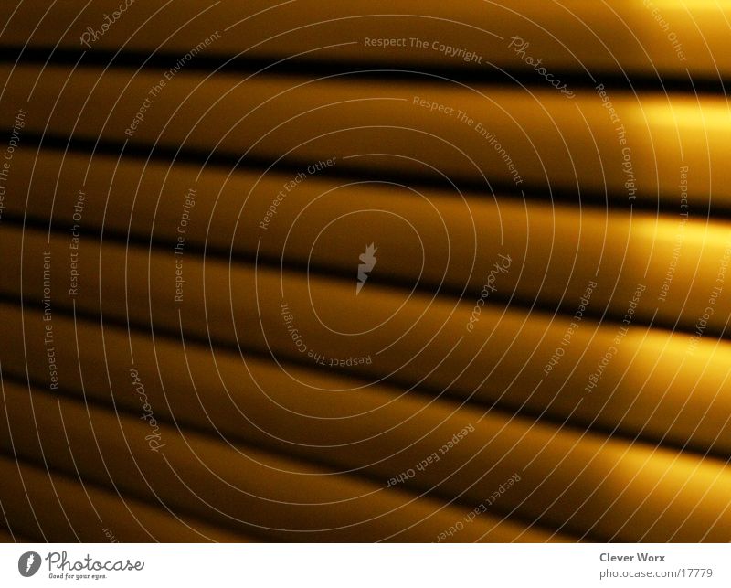 Lamellen Sonnenschutz hell - ein lizenzfreies Stock Foto von Photocase