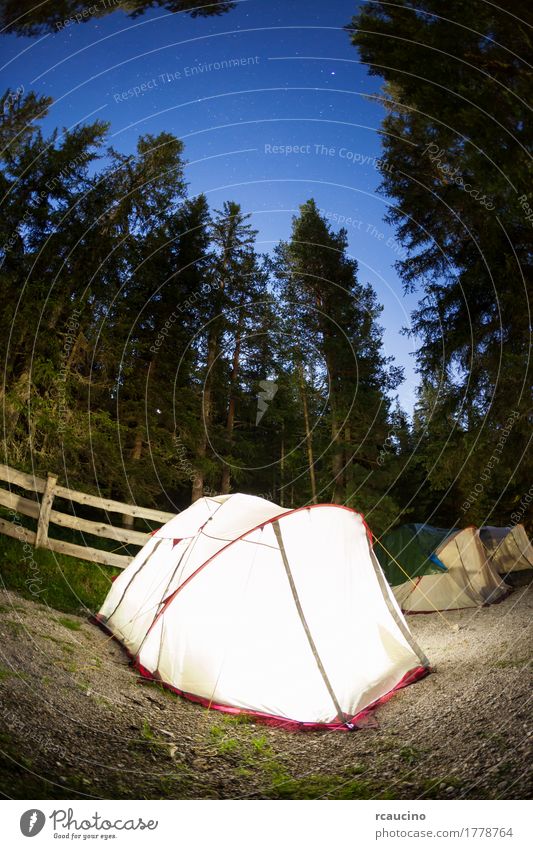Abend beleuchtetes Zelt beim Campen schön Erholung Freizeit & Hobby Ferien & Urlaub & Reisen Tourismus Ausflug Abenteuer Expedition Camping Sommer