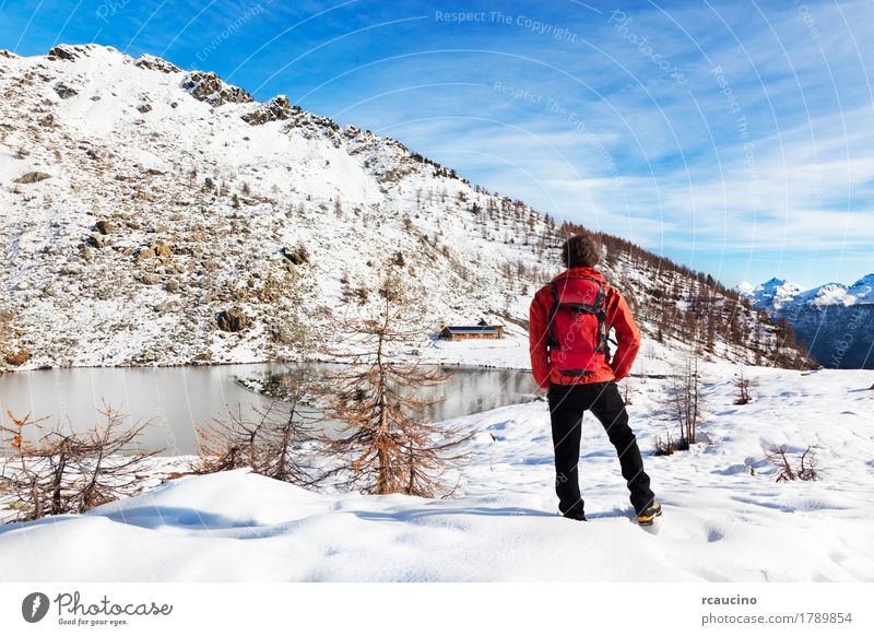 Wanderer Winter Mountain Lake Erholung Ferien & Urlaub & Reisen Tourismus Abenteuer Expedition Schnee Berge u. Gebirge Sport Mensch Junge Mann Erwachsene Natur