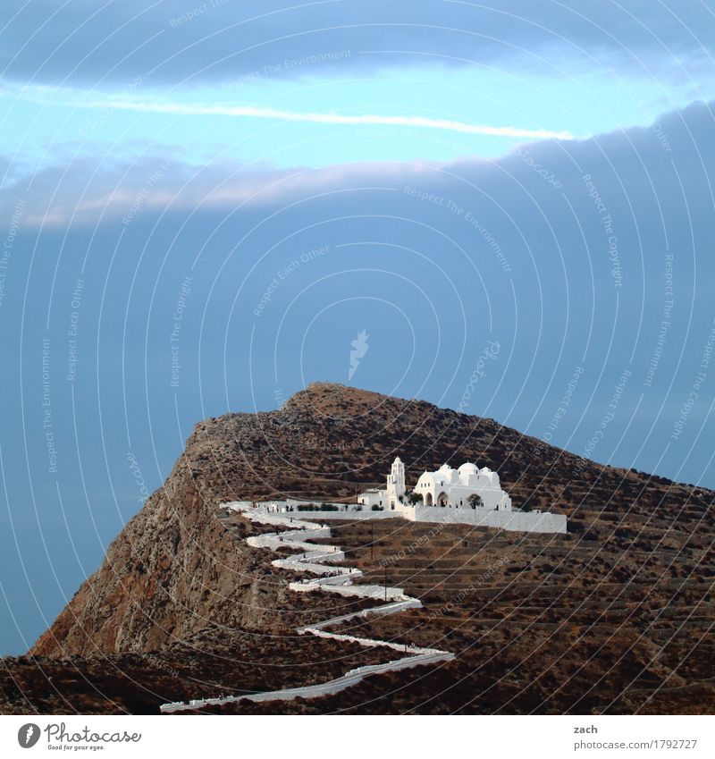 kurz vor oben Ferien & Urlaub & Reisen Tourismus Sommer Himmel Wolken Hügel Felsen Berge u. Gebirge Meer Mittelmeer Ägäis Insel Kykladen Folegandros