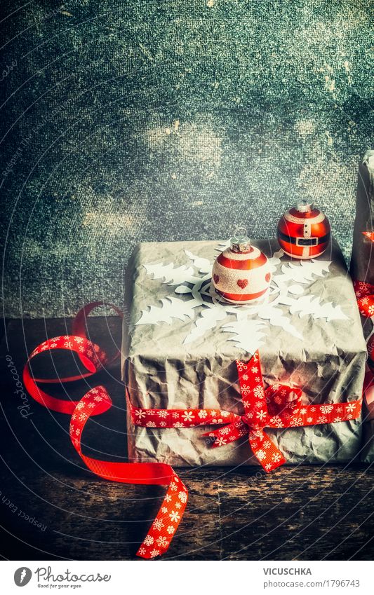 Weihnachtsgeschenk mit Papier Schneeflocken Stil Design Freude Winter Feste & Feiern Weihnachten & Advent Dekoration & Verzierung Liebe retro Stimmung Tradition