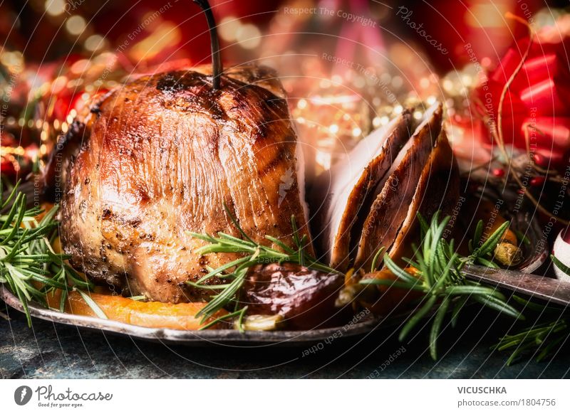 Weihnachtstisch mit Schinkenbraten Lebensmittel Fleisch Ernährung Festessen Geschirr Teller Stil Design Häusliches Leben Dekoration & Verzierung Tisch