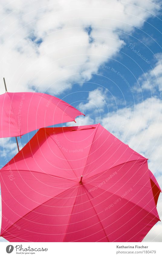 Regenschirme Pink Himmel Weisse Wolken Ein Lizenzfreies Stock Foto Von Photocase