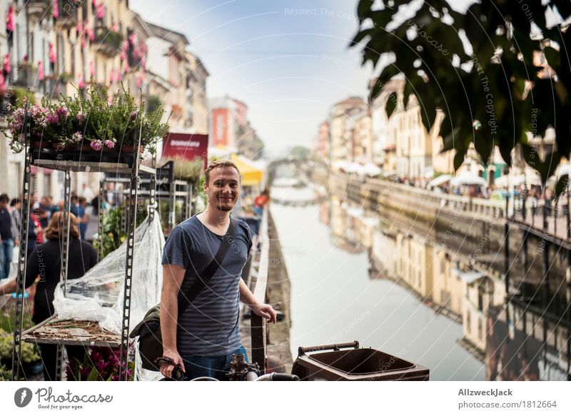 Milano Porto Genova III Ferien & Urlaub & Reisen Tourismus Ausflug Sightseeing Städtereise Sommer maskulin Junger Mann Jugendliche Erwachsene 1 Mensch