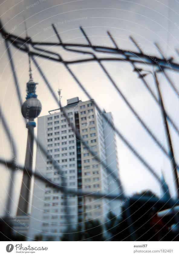 Liquids over Berlin Berliner Fernsehturm Hauptstadt Deutschland Regierungssitz Baumaßnahme Wiedervereinigung Stadt