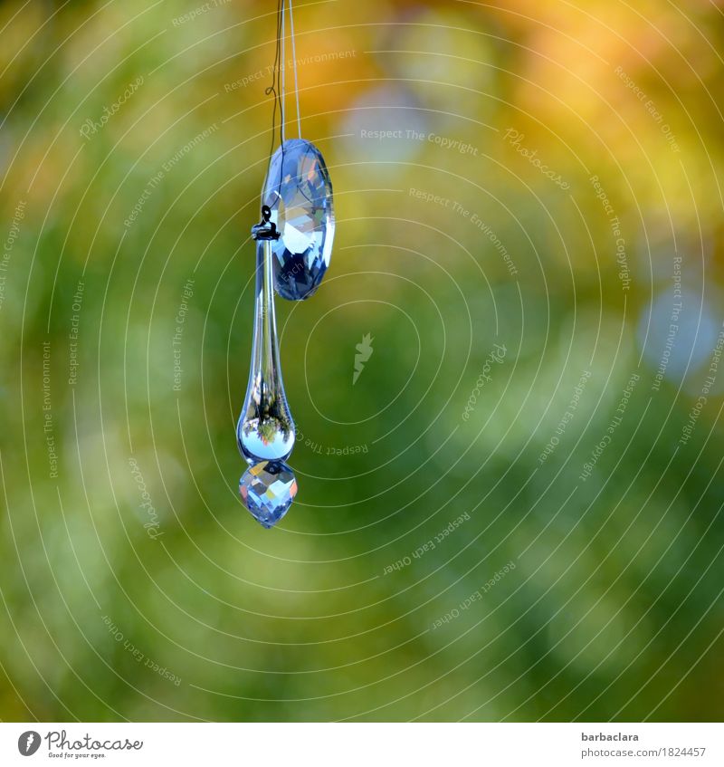 Kitsch | Miniaturweltspiegel Häusliches Leben einrichten Dekoration & Verzierung Umwelt Natur Garten Fenster Krimskrams Glas Kristalle glänzend hängen leuchten