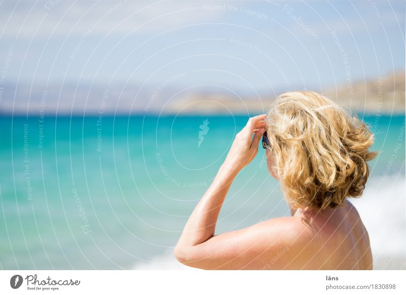 angekommen Ferien & Urlaub & Reisen Tourismus Ausflug Ferne Sommerurlaub Sonne Sonnenbad Strand Meer Insel feminin Frau Erwachsene Leben Arme 1 Mensch