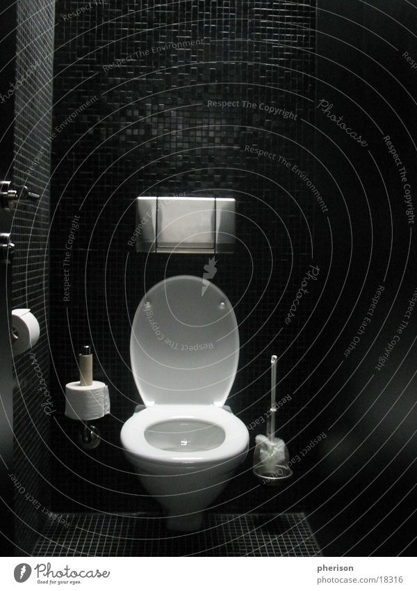 black WC schwarz Mann Bad Fototechnik Toilette Raum washroom sauber :)