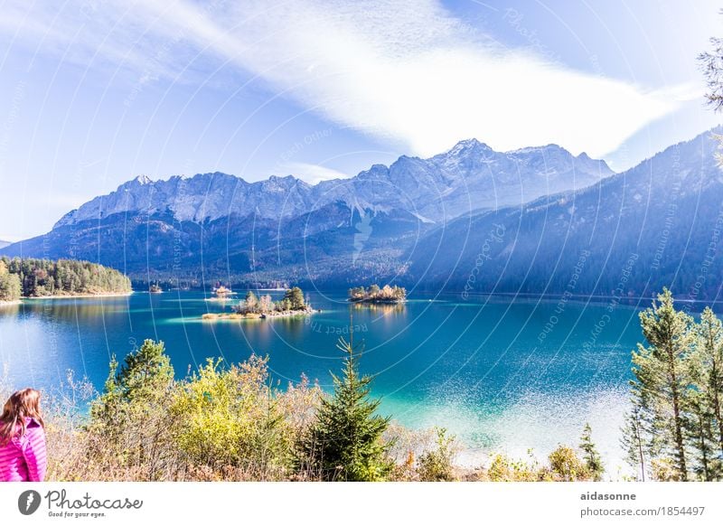 Eibsee Landschaft Wasser Herbst Schönes Wetter Alpen Berge u. Gebirge Zugspitze Gipfel Seeufer Glück Zufriedenheit Lebensfreude achtsam Vorsicht Gelassenheit