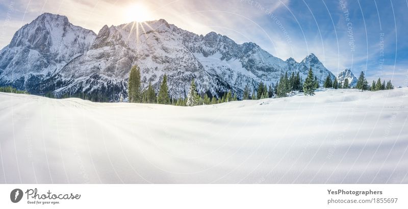 Snowy Berge und Tal Freude Ferien & Urlaub & Reisen Tourismus Winter Schnee Winterurlaub Berge u. Gebirge Weihnachten & Advent Silvester u. Neujahr Natur