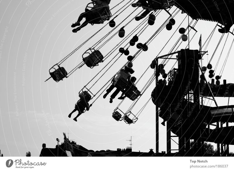 Kirmesdreher Freude Glück Freizeit & Hobby Feste & Feiern Jahrmarkt Mensch maskulin Menschengruppe Veranstaltung fahren festhalten fliegen hängen schaukeln