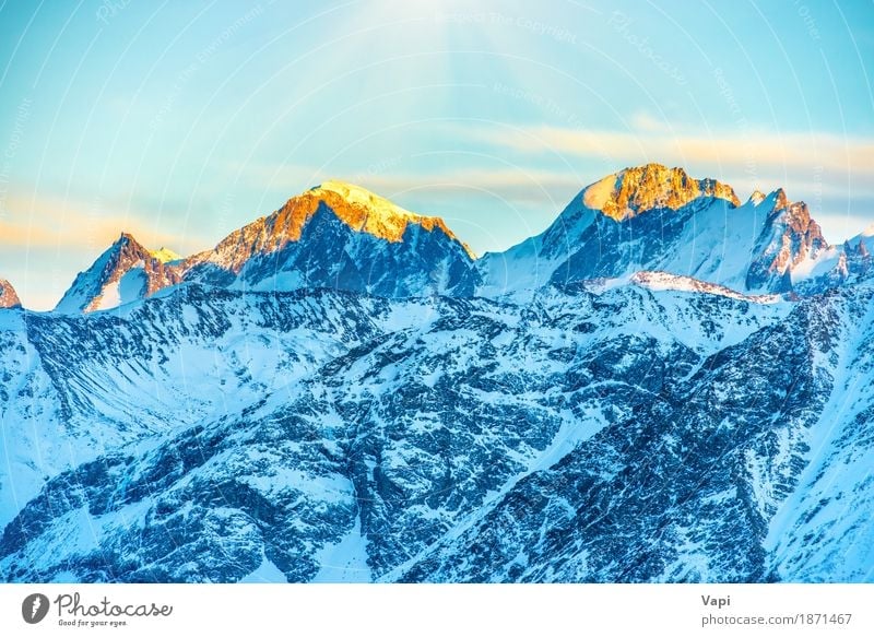Sonnenuntergang in Bergen Ferien & Urlaub & Reisen Tourismus Abenteuer Winter Schnee Berge u. Gebirge Natur Landschaft Himmel Wolken Sonnenaufgang Sonnenlicht