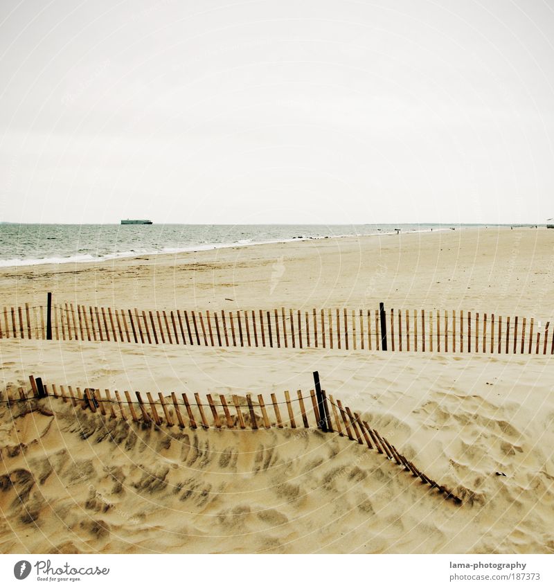 beachside Natur Landschaft Sand Klima Klimawandel schlechtes Wetter Strand Meer New York City Long Island Coney Island Menschenleer Ferne hell Sehnsucht Fernweh