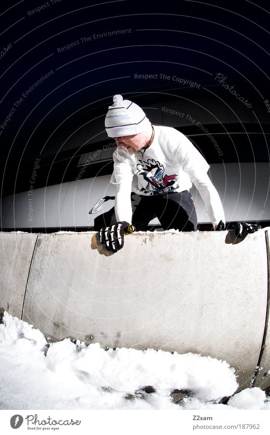 spotbesichtigung Stil Freizeit & Hobby Sport Wintersport Mensch maskulin Junger Mann Jugendliche Erwachsene 1 T-Shirt Mütze bauen sportlich Coolness dunkel