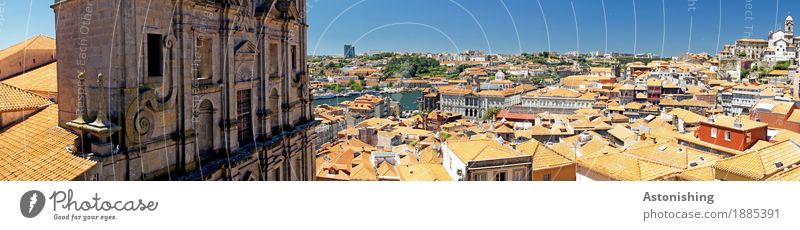 Blick über Porto Ferien & Urlaub & Reisen Himmel Wolkenloser Himmel Sommer Wetter Schönes Wetter Wärme Fluss Douro Portugal Stadt Altstadt Haus Kirche Bauwerk