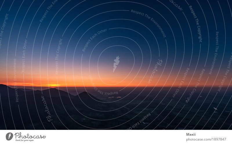 Nachthimmel am Alpenrand (Großer Riesenberg) Umwelt Natur Landschaft Himmel Wolkenloser Himmel Horizont Sonne Sonnenaufgang Sonnenuntergang Sommer