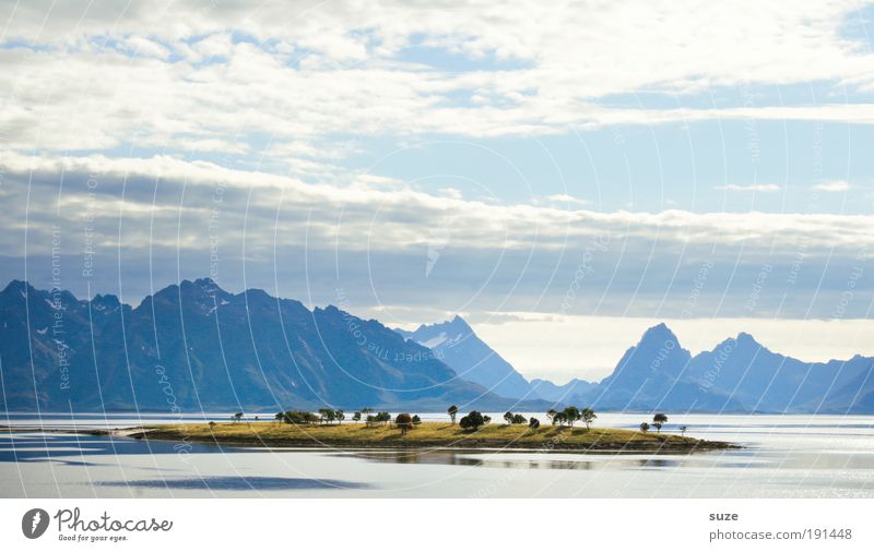 Die Insel ruhig Ferien & Urlaub & Reisen Tourismus Ferne Meer Berge u. Gebirge Natur Wolken Fjord träumen warten kalt schön Ziel Norwegen Skandinavien unterwegs