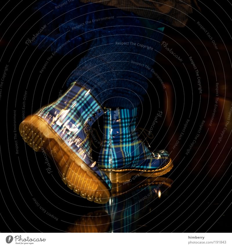 10 meter gehn Lifestyle Stil Design Nachtleben Entertainment Veranstaltung Werbebranche Mode Bekleidung Strümpfe Stoff Accessoire Schuhe Stiefel elegant trendy