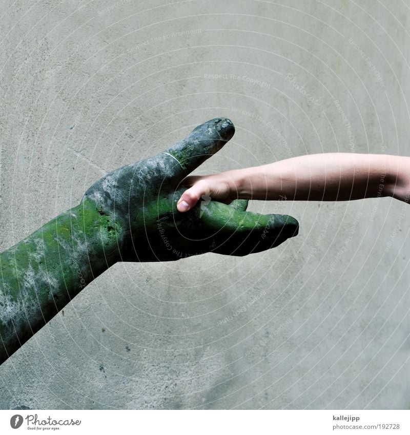 generationenvertrag Mensch maskulin Mann Erwachsene Arme Hand Finger 1 Kunst Kunstwerk Skulptur berühren Hallo Begrüßung Hände schütteln Gastfreundschaft