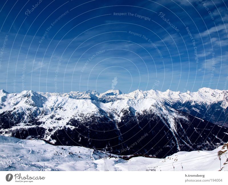 Bergpanorama Verbier Umwelt Natur Landschaft Himmel Horizont Winter Schönes Wetter Alpen Berge u. Gebirge Gipfel Schneebedeckte Gipfel Gletscher ästhetisch