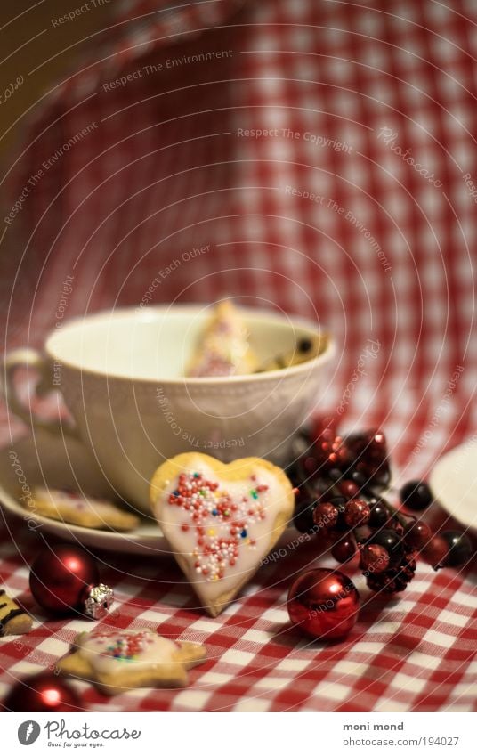 cup&cookies Süßwaren Plätzchen Tee Tasse Herz Stern (Symbol) Kitsch lecker süß Wärme rot weiß Vorfreude festlich Weihnachtsdekoration genießen glanzvoll