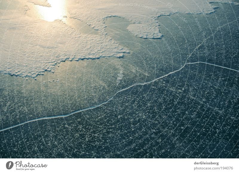 Lass die Sonne rein! Natur Wasser Winter Eis Frost See Fluss hell kalt "blau grün gebrochen Schnee gelb Spiegelung glatt tragend" Farbfoto Außenaufnahme