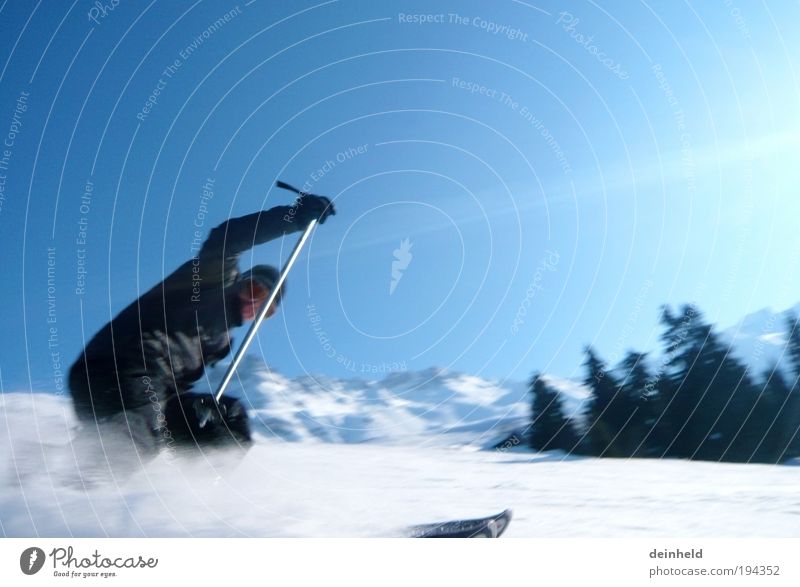 Skifahren mit Swusch Freiheit Winter Schnee Winterurlaub Berge u. Gebirge Sport Wintersport Sportler Skier Skipiste Mann Erwachsene 1 Mensch Natur Landschaft