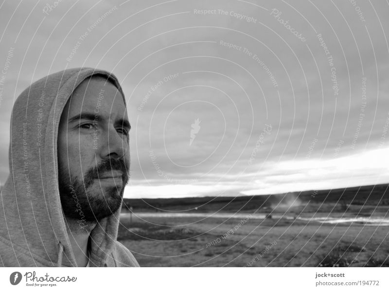 Dur & Moll Freiheit Mann Gesicht Bart 1 30-45 Jahre Landschaft Wolken Island Kapuzenjacke Vollbart Blick Ferne Sehnsucht Erholung Männergesicht Männerkopf