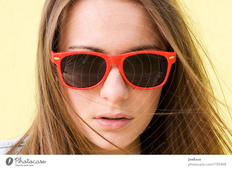 #195468. Lifestyle Stil schön Gesicht Mensch feminin Junge Frau Jugendliche Erwachsene Leben Kopf Accessoire Sonnenbrille brünett langhaarig Blick Coolness
