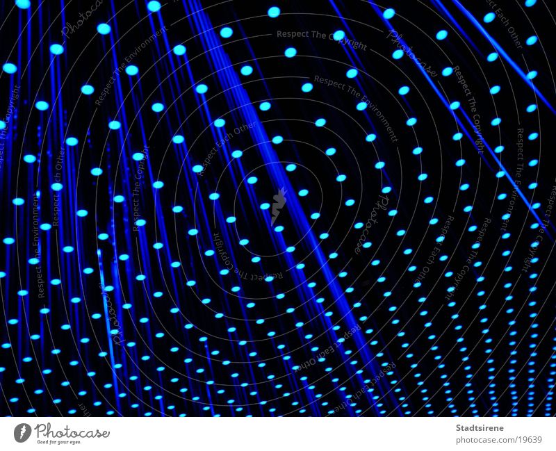 Bluematrix2 Lampe blau Matrix Raster CeBIT Hannover obskur Stab Beleuchtung O2 O² Farbfoto Innenaufnahme Nahaufnahme Detailaufnahme Licht