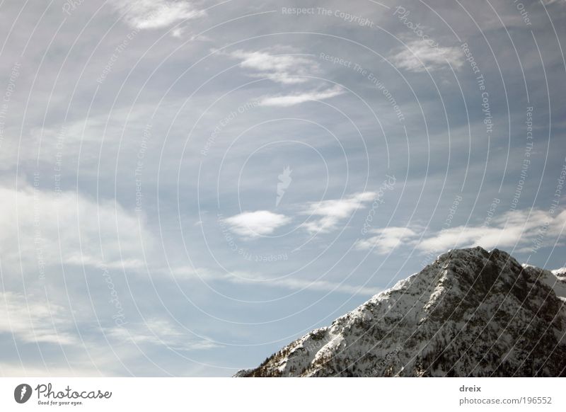 Dort oben... Natur Landschaft Urelemente Luft Himmel Wolken Winter Schönes Wetter Schnee Felsen Alpen Berge u. Gebirge Schneebedeckte Gipfel frei gigantisch