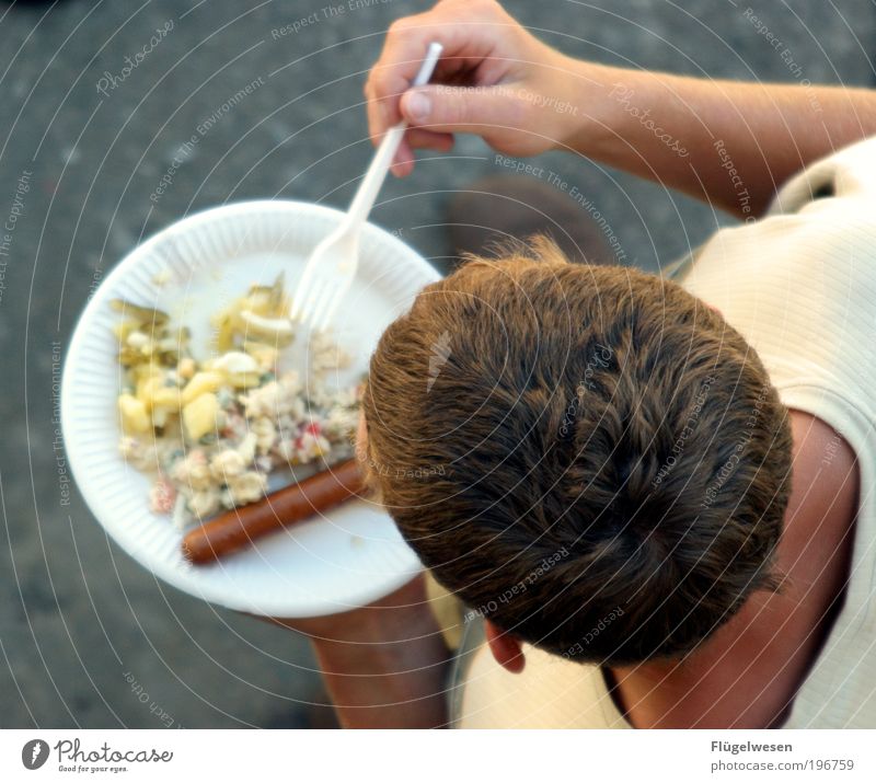 Ich habe Durst, ähhh Wurst Lebensmittel Fleisch Wurstwaren Salat Salatbeilage Ernährung Essen Mittagessen Abendessen Büffet Brunch Festessen Picknick Geschirr