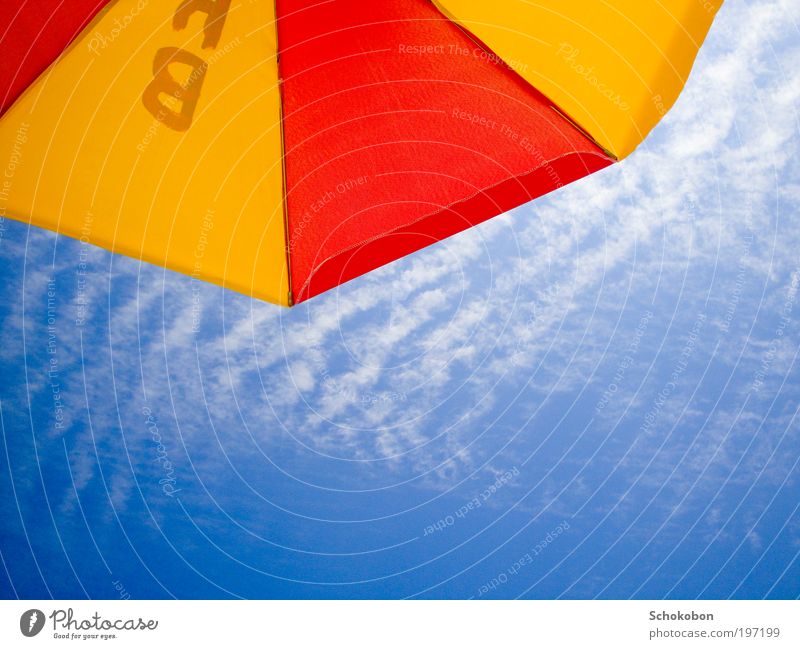 under my umbrella Ferien & Urlaub & Reisen Freiheit Sommerurlaub Sonnenbad Strand Natur Luft Himmel Schönes Wetter Sonnenschirm entdecken Erholung liegen