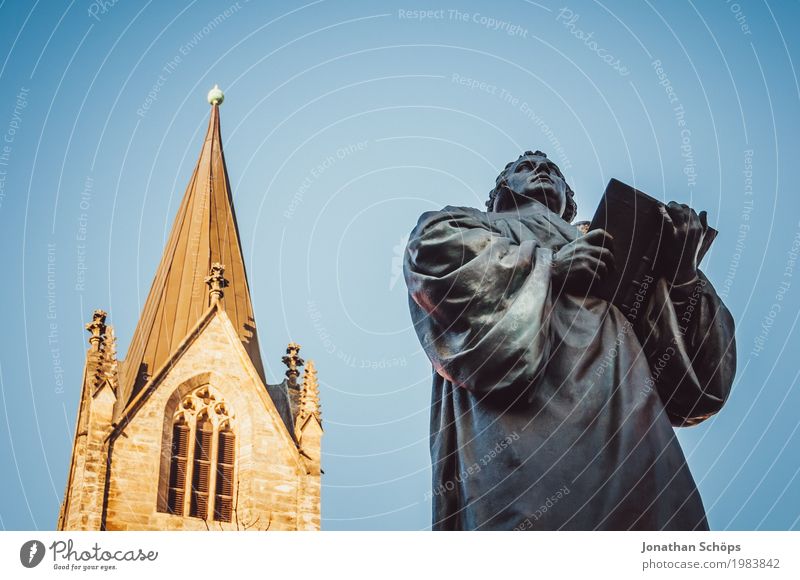 Martin Luther XII 500 Christentum Erfurt Protestantismus Religion & Glaube Gott Jubiläum Orientierung Reform Rede Blauer Himmel Farbfoto Statue Denkmal