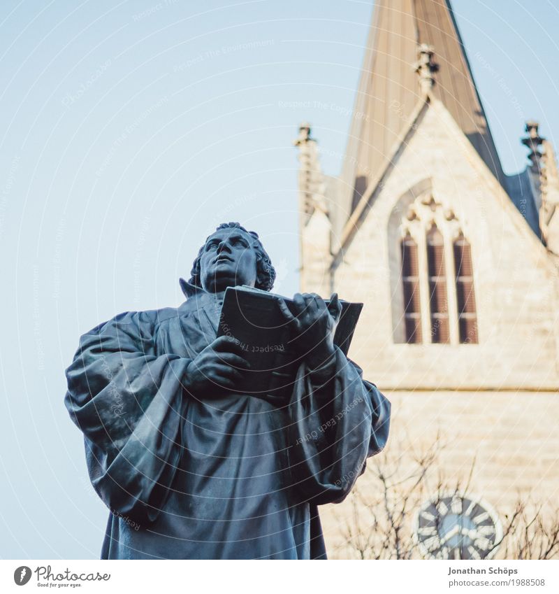Martin Luther XVIII 500 Christentum Erfurt Protestantismus Religion & Glaube Gott Jubiläum Orientierung Reform Rede Blauer Himmel Farbfoto Statue Denkmal