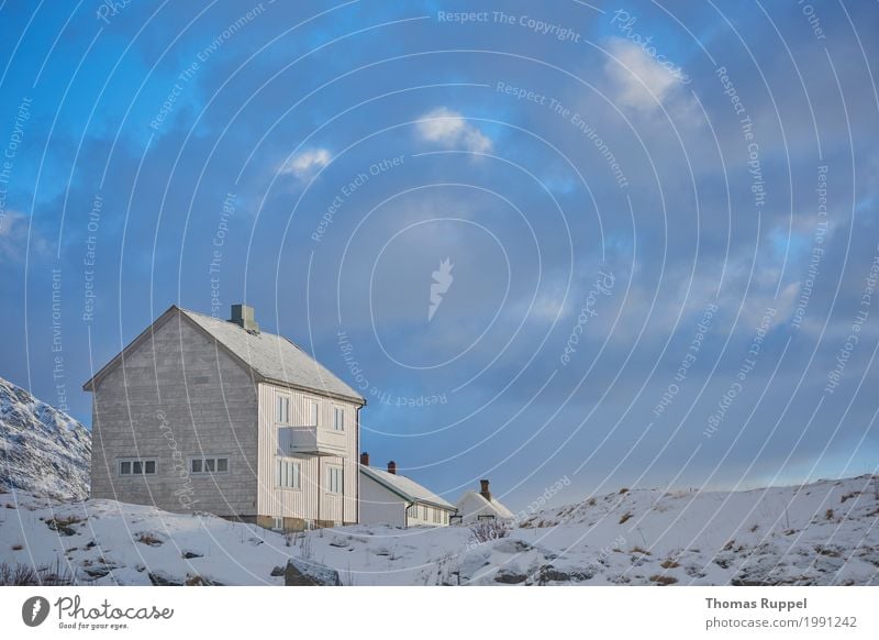 Das Haus im Schnee Ferien & Urlaub & Reisen Tourismus Ausflug Ferne Winter Winterurlaub Natur Himmel Wolken Lofoten Norwegen Norwegenurlaub Europa