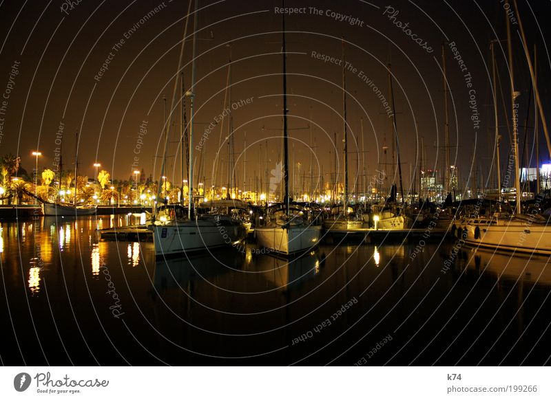 Port Vell at Night Wasser Meer Fischerdorf Hafenstadt Schifffahrt Binnenschifffahrt Kreuzfahrt Bootsfahrt Passagierschiff Kreuzfahrtschiff Dampfschiff