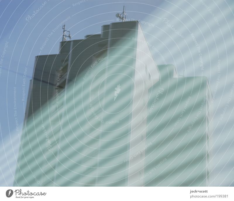 Gerippt Grafik u. Illustration Marzahn Plattenbau Wohnhochhaus Fassade Antenne Streifen groß lang oben Design diagonal Postmoderne Glasscheibe himmelwärts