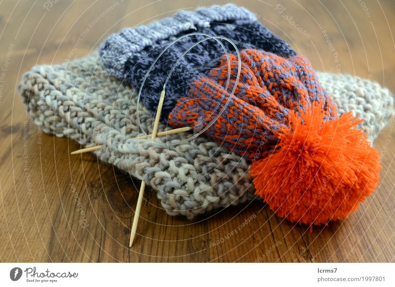 knitting scarf and woolly hat Freizeit & Hobby Wärme Mode Mütze stricken Kreativität yarn handmade needle The Needles Hintergrundbild woolen thread craft string