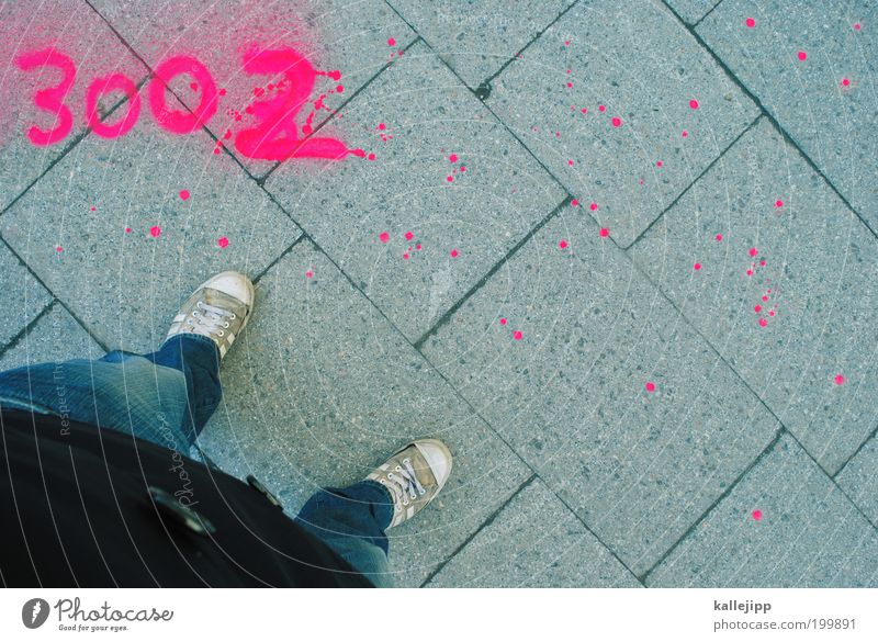 standpunkt Lifestyle Mensch Mann Erwachsene Beine Fuß 1 Jeanshose Jacke Turnschuh Zeichen Ziffern & Zahlen Graffiti stehen modern sprühen 3002 Bodenplatten