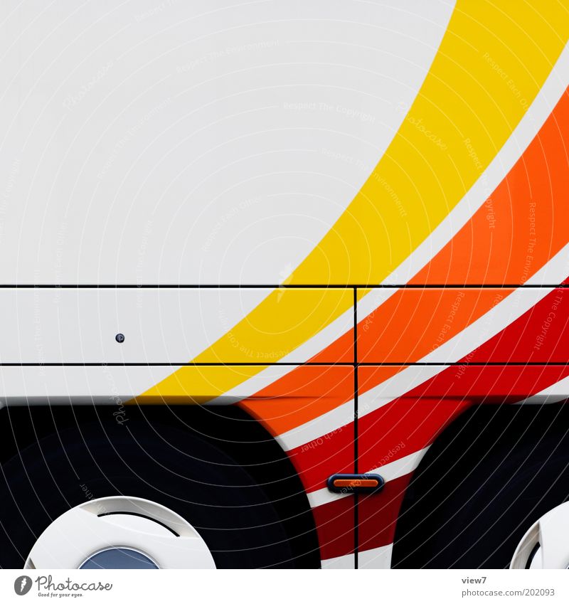 Turbo Fahrzeug Bus Reisebus Metall Linie Streifen groß modern neu positiv Klischee weiß Kraft Design Mobilität Dienstleistungsgewerbe Regenbogen Rad Reifen