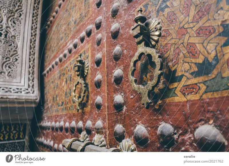 Tor zum Orient Altstadt Religion & Glaube Islam Moslem Moschee Marokko Fes Marrakesch Eingangstor Eingangstür Griff Klingel Ornament verziert Handwerk
