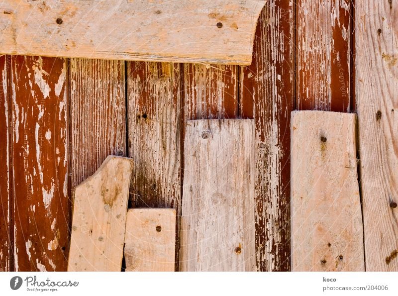 Bretter Holz alt kaputt braun Holzbrett Farbfoto Detailaufnahme Menschenleer Tag Starke Tiefenschärfe Holzwand Altholz Rest Reparatur Bretterzaun