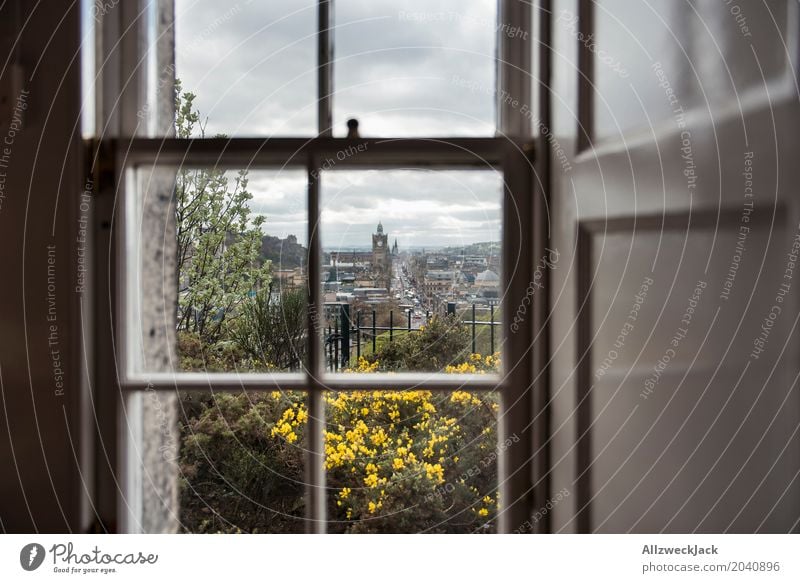 Edinburgh Fenster Ausblick Erholung ruhig Ferien & Urlaub & Reisen Reisefotografie Ausflug Ferne Natur Stadt Fensterblick Aussicht Hoffnung Sehnsucht Erwartung