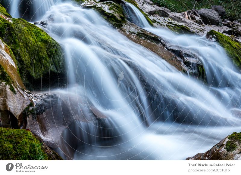 Wasserfall Umwelt Natur Landschaft Wassertropfen blau braun grau grün silber weiß Stein Unschärfe Moos Leben Schweiz Gewässer Farbfoto Außenaufnahme