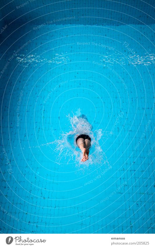 header Lifestyle Freude Sport Wassersport Sportler tauchen Schwimmbad Mensch maskulin Junger Mann Jugendliche 1 Schwimmen & Baden Bewegung springen sportlich